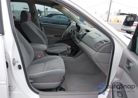 2005 Toyota Camry Le/Xle/Se z USA, uszkodzony, nr VIN 4T1BE32K95U606905